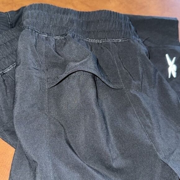 Reebok Womens Black Running Shorts With Liner Small Recycled Materials Lightweig - Picture 2 of 10